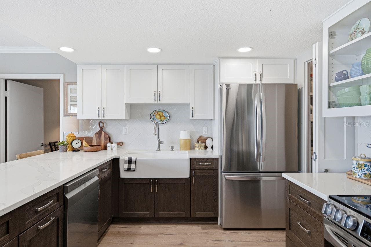 Huge open kitchen - 1655 S HIGHLAND AVE #I379, CLEARWATER