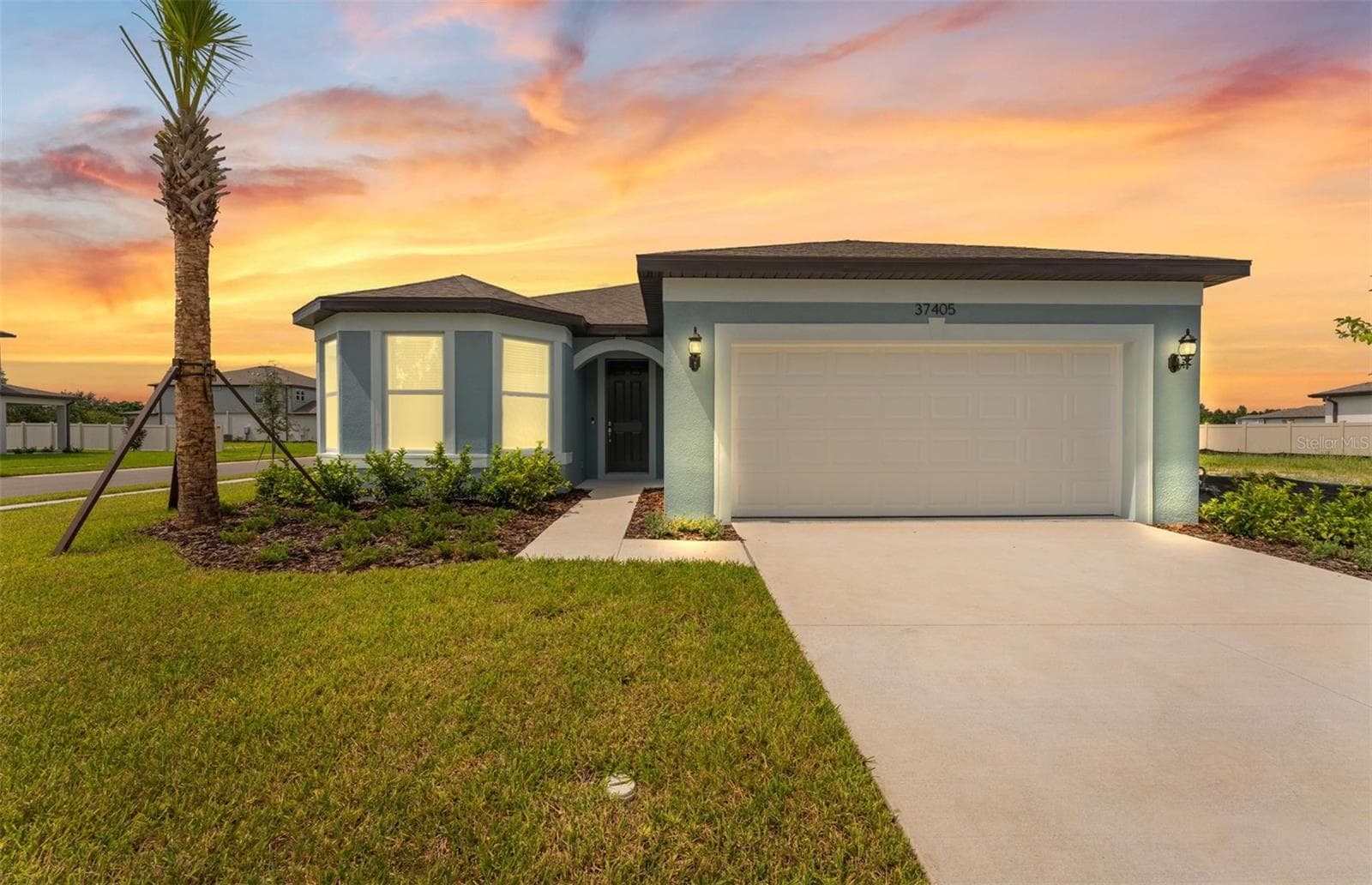 Medina Exterior - 37405 CLINCH CIR, ZEPHYRHILLS