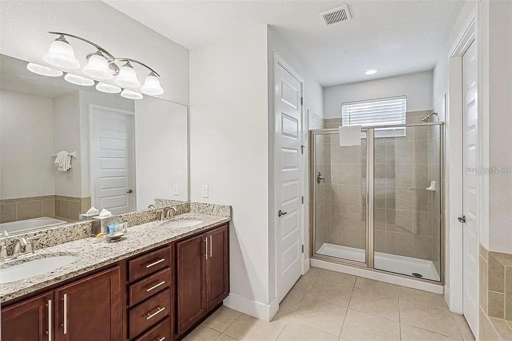 Single Family Residence at 310 PENDANT CT, KISSIMMEE, photo 32 of 77