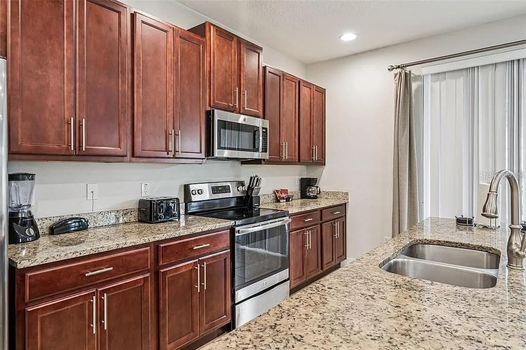 Single Family Residence at 310 PENDANT CT, KISSIMMEE, photo 46 of 77