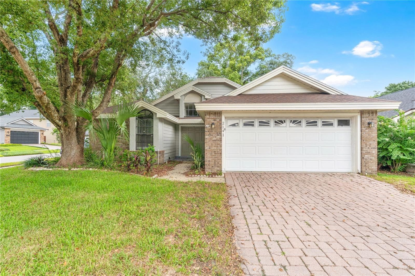 2141 WEKIWA OAKS DR