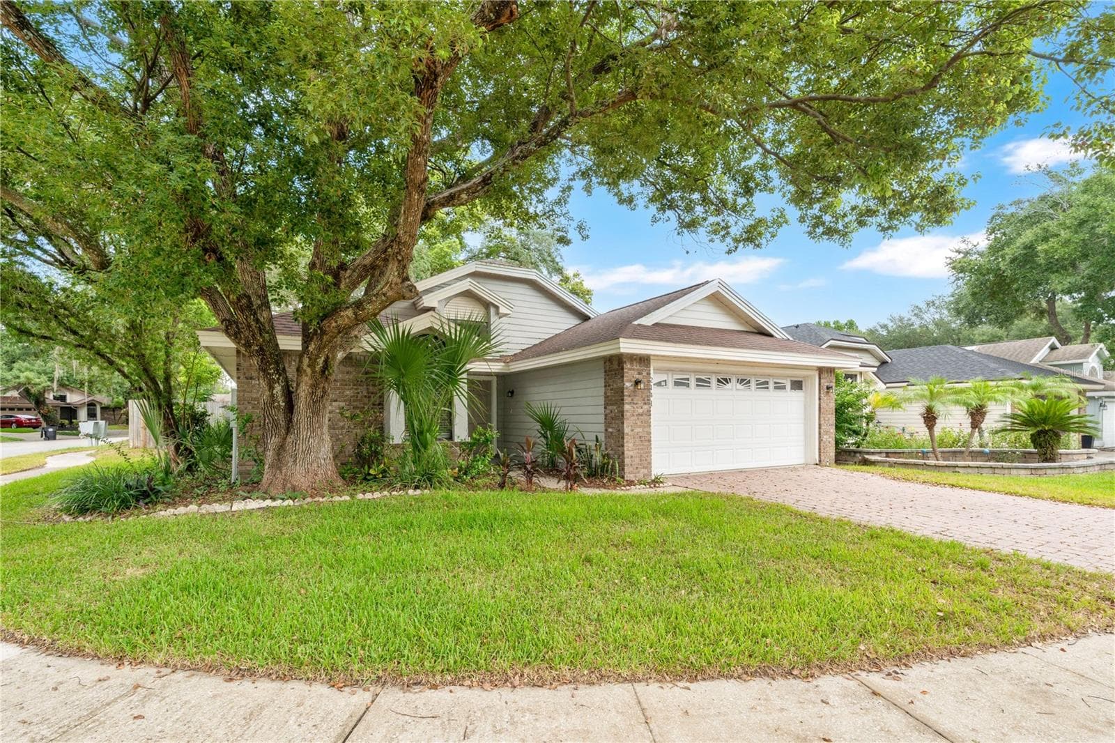 Single Family Residence at 2141 WEKIWA OAKS DR, APOPKA, photo 2 of 32