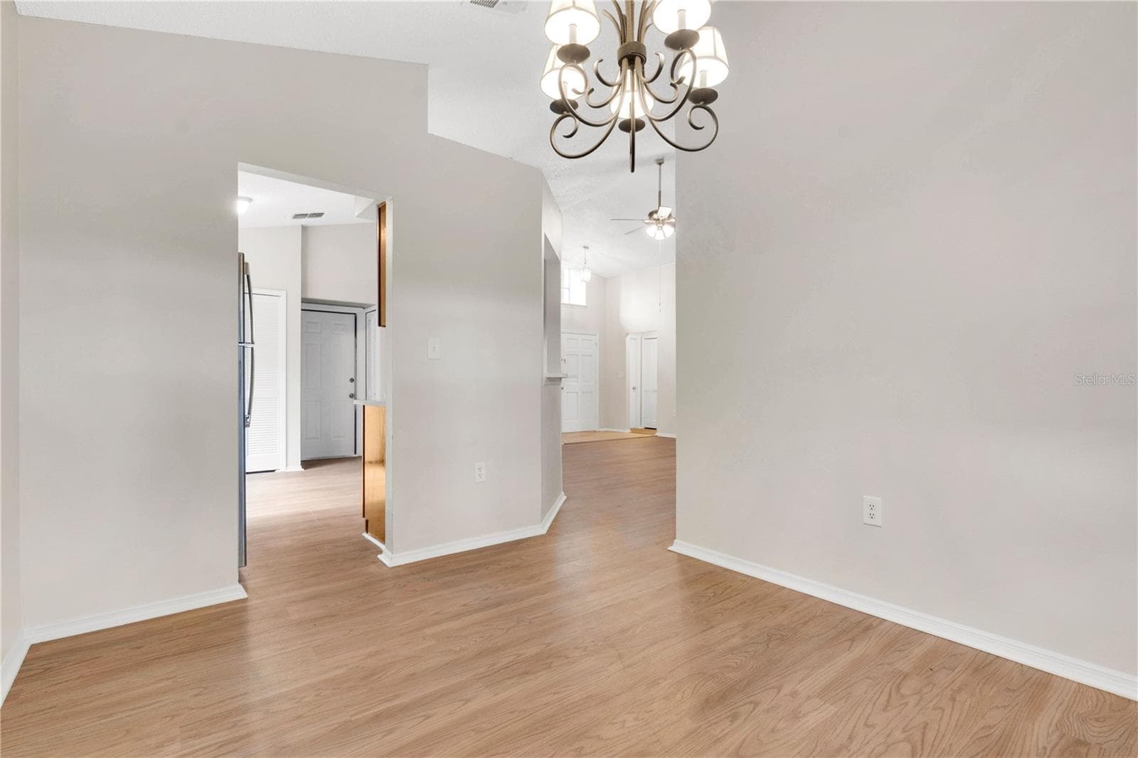 Single Family Residence at 2141 WEKIWA OAKS DR, APOPKA, photo 5 of 32