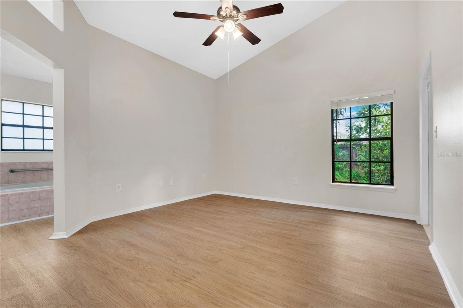 Single Family Residence at 2141 WEKIWA OAKS DR, APOPKA, photo 10 of 32