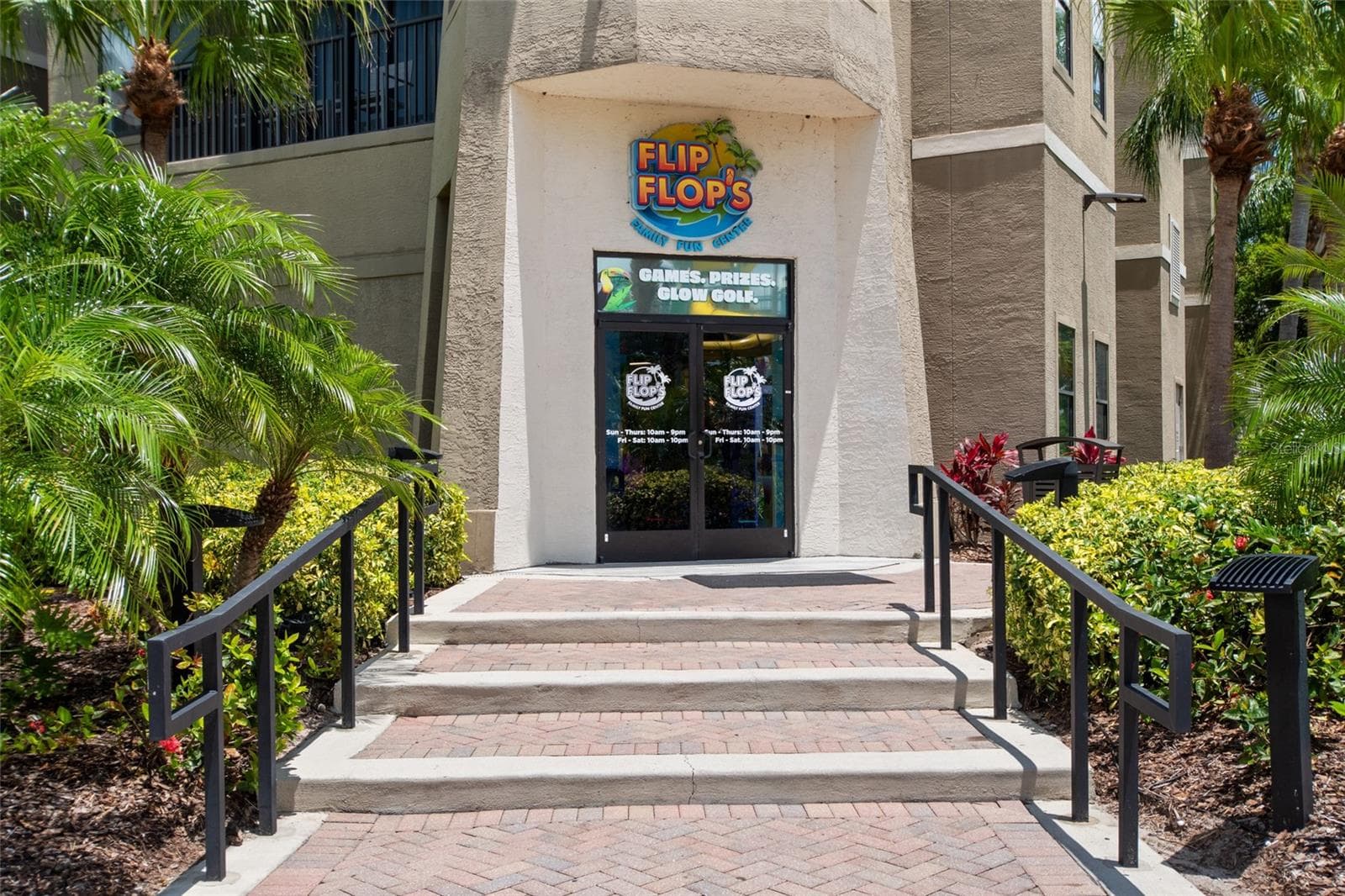 Flip Flop's Gave & Video Arcade - 14501 GROVE RESORT AVE #2542, WINTER GARDEN
