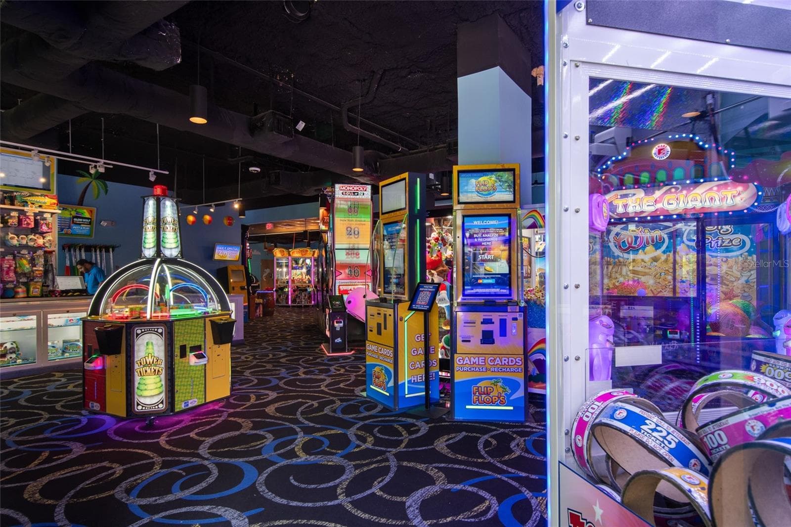 Flip Flop's Game Arcade - 14501 GROVE RESORT AVE #2542, WINTER GARDEN
