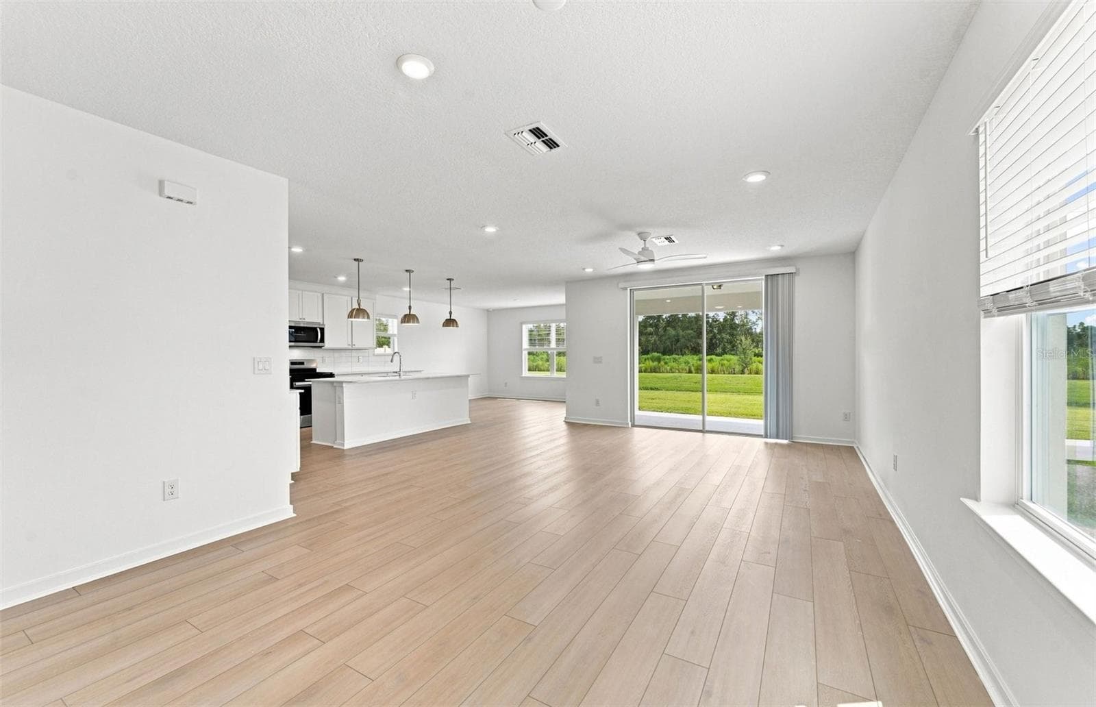 Gathering ROom - 36790 KISTNA DR, ZEPHYRHILLS