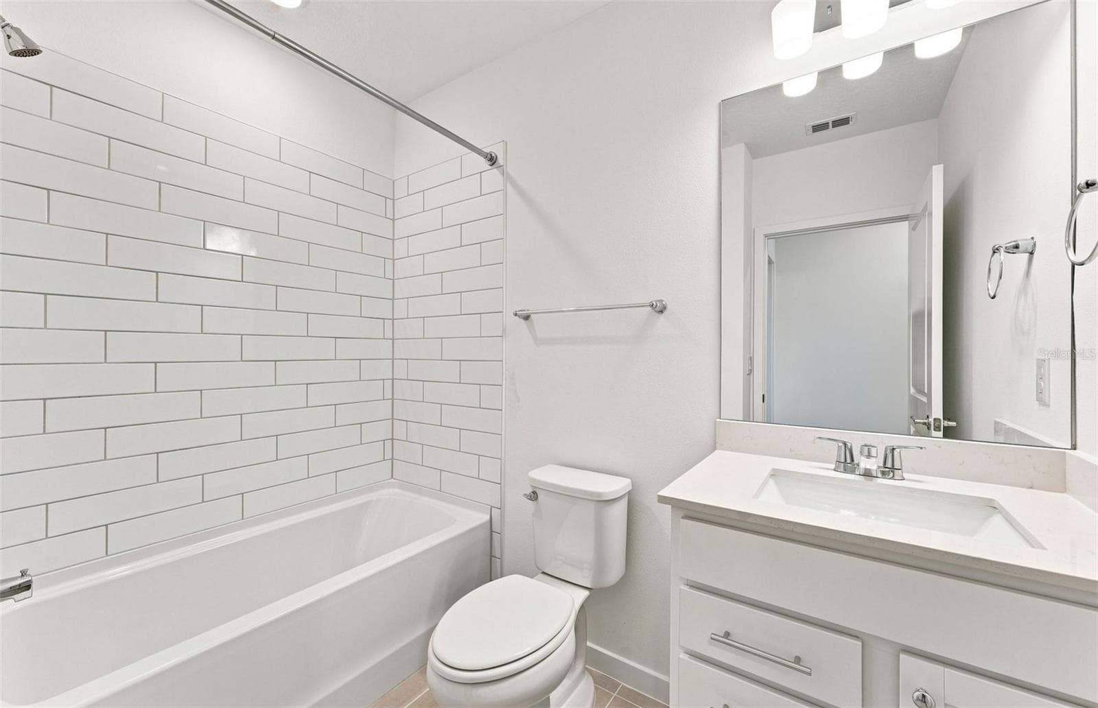 Bath 2 - 36790 KISTNA DR, ZEPHYRHILLS