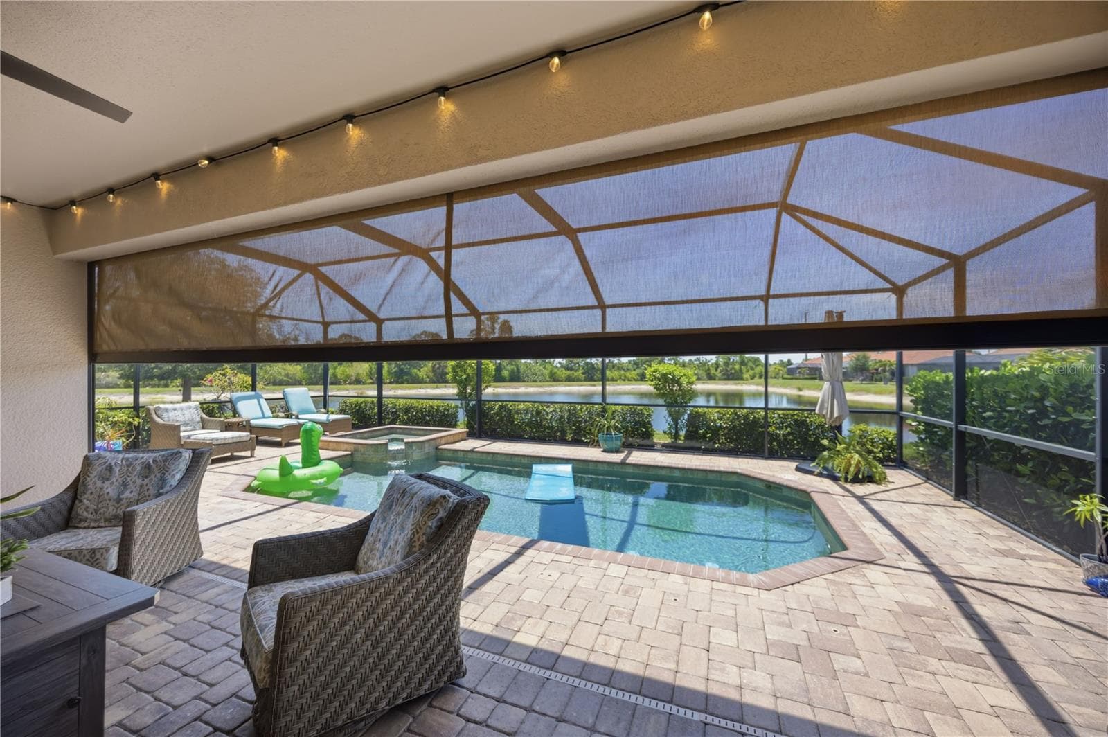 Single Family Residence at 13834 VANCANZA DR, VENICE, photo 2 of 66
