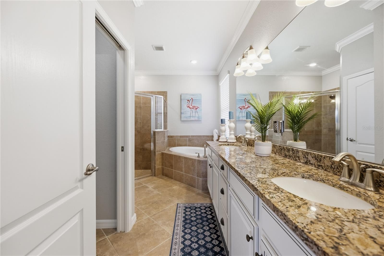 Single Family Residence at 13834 VANCANZA DR, VENICE, photo 4 of 66