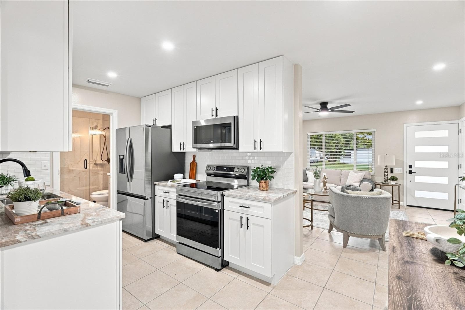 Single Family Residence at 10926 TEMPLE AVE, SEMINOLE, photo 8 of 40