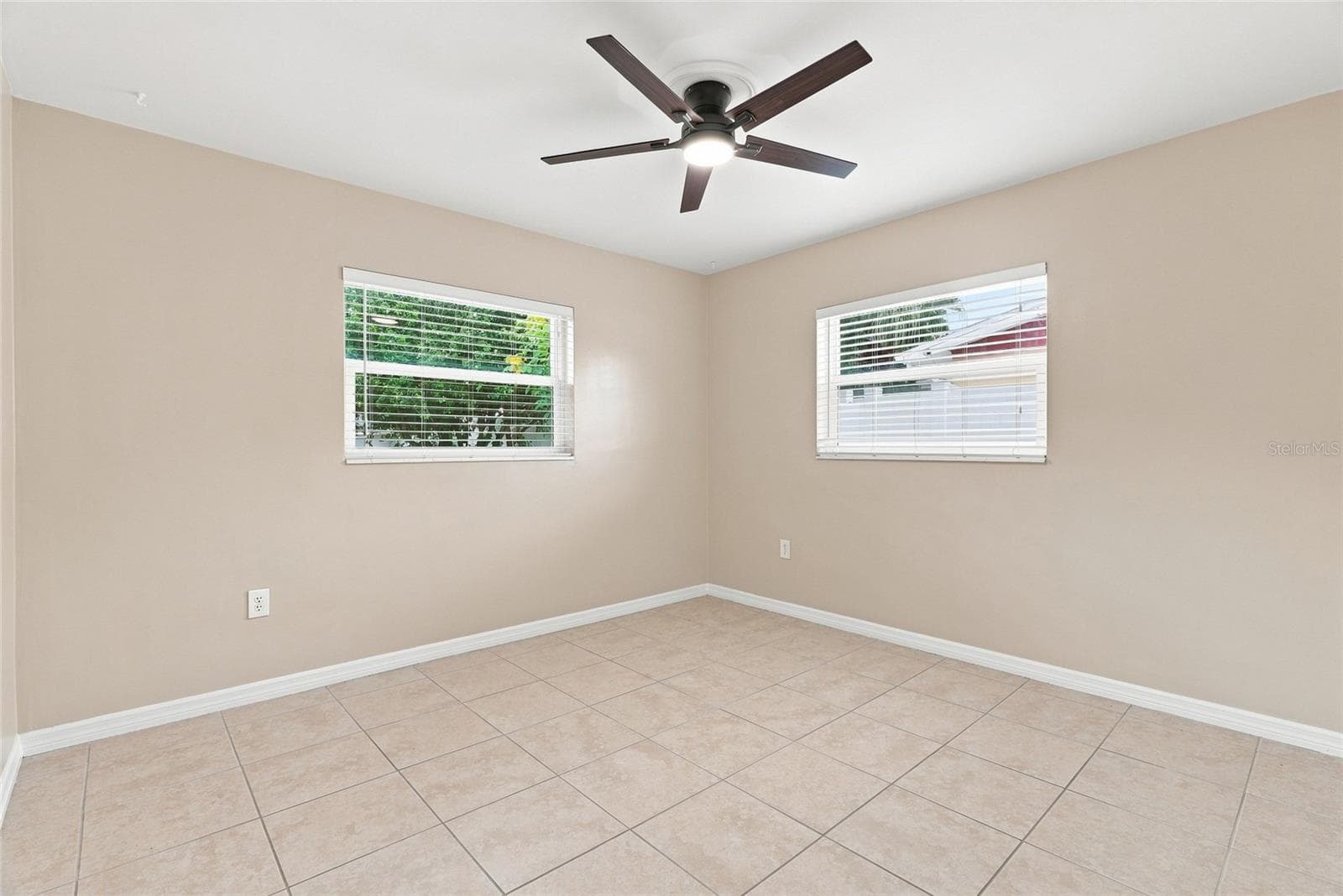 Single Family Residence at 10926 TEMPLE AVE, SEMINOLE, photo 24 of 40