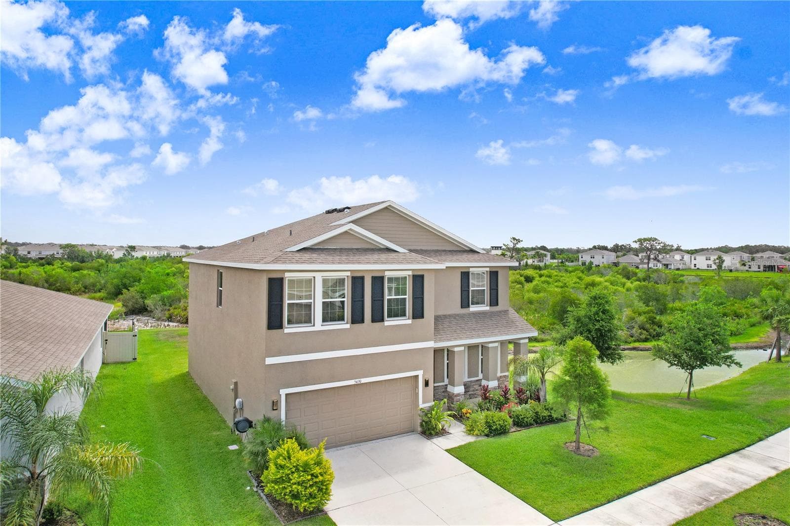 Single Family Residence at 5430 THISTLE FIELD CT, WESLEY CHAPEL, photo 2 of 48