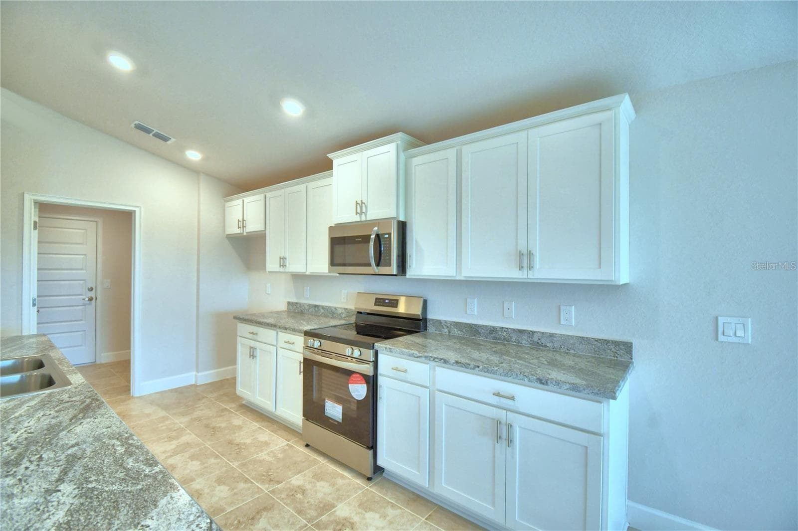 Single Family Residence at 3636 LINDBERGH ST, LAKELAND, photo 14 of 26