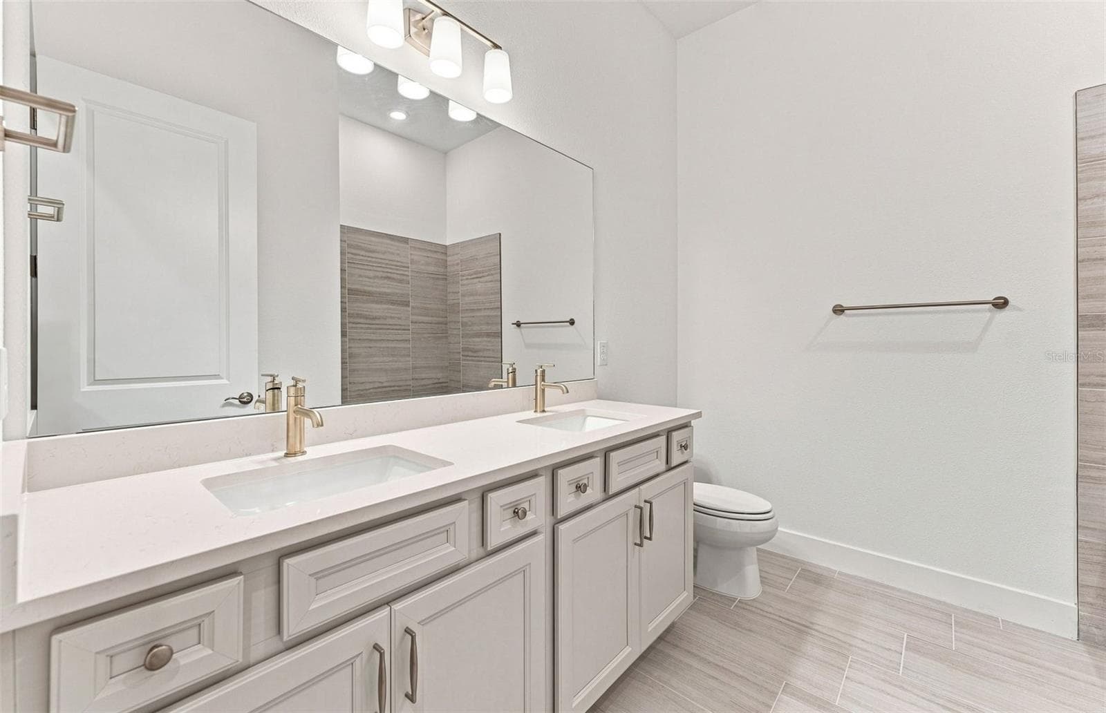 Bathroom 2 w/Dual Sinks - 17056 CANARY TRL, PARRISH