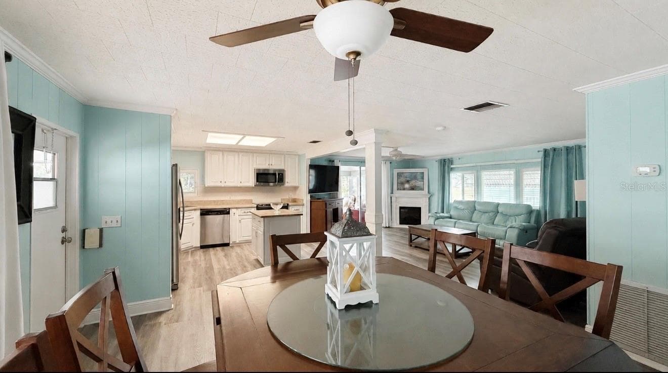 Open floor plan - 1100 BELCHER RD S #304, LARGO