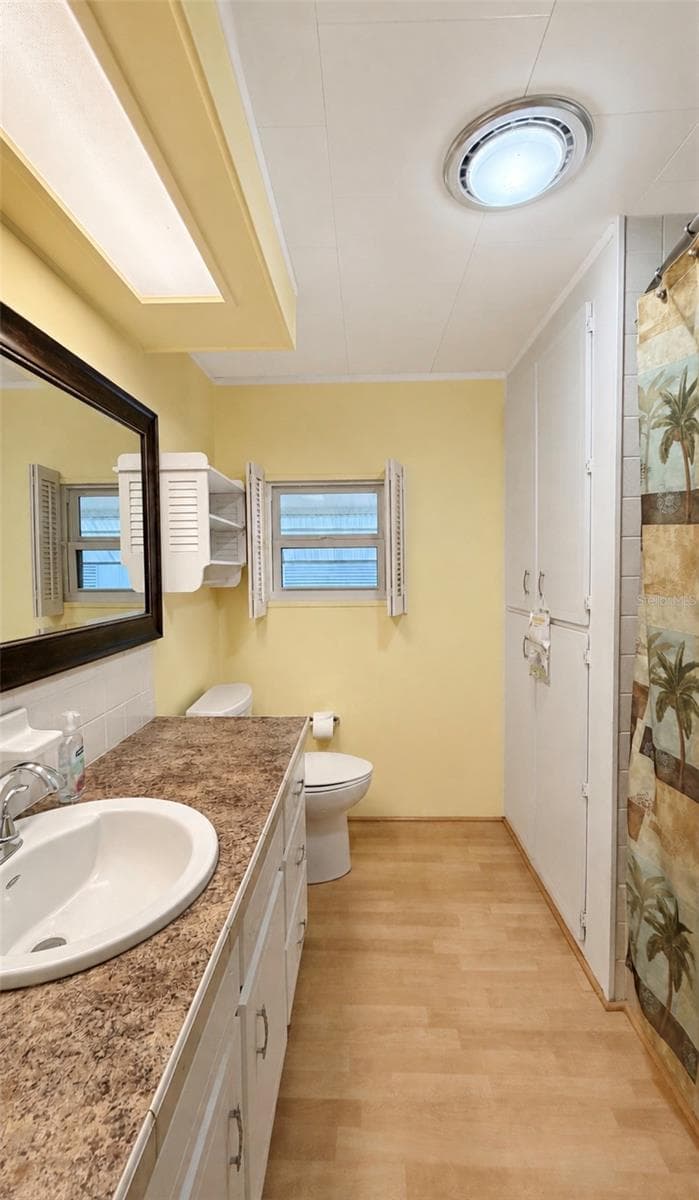 Hallway bathroom - 1100 BELCHER RD S #304, LARGO