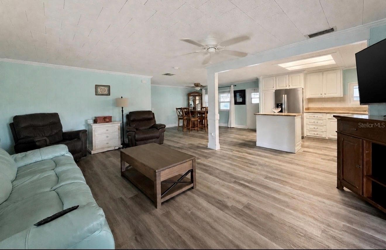 open floor plan - 1100 BELCHER RD S #304, LARGO