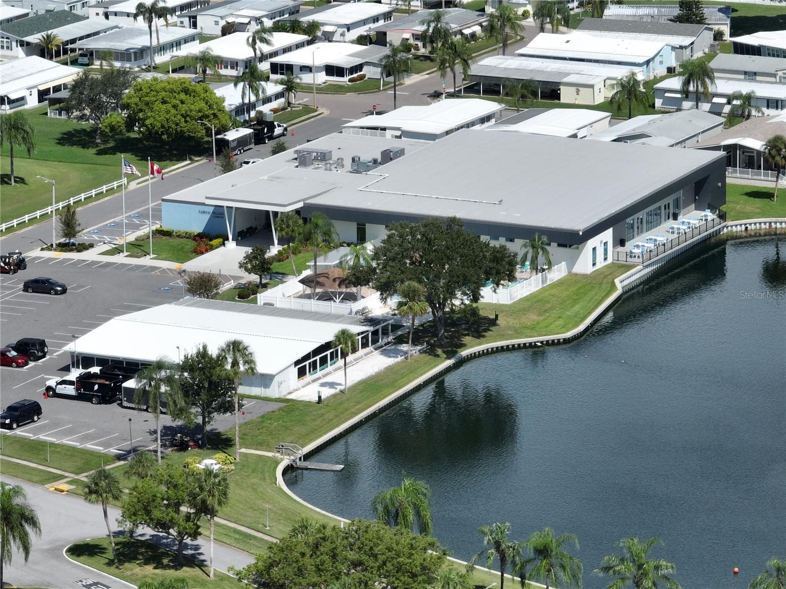 Drone view of community - 1100 BELCHER RD S #304, LARGO