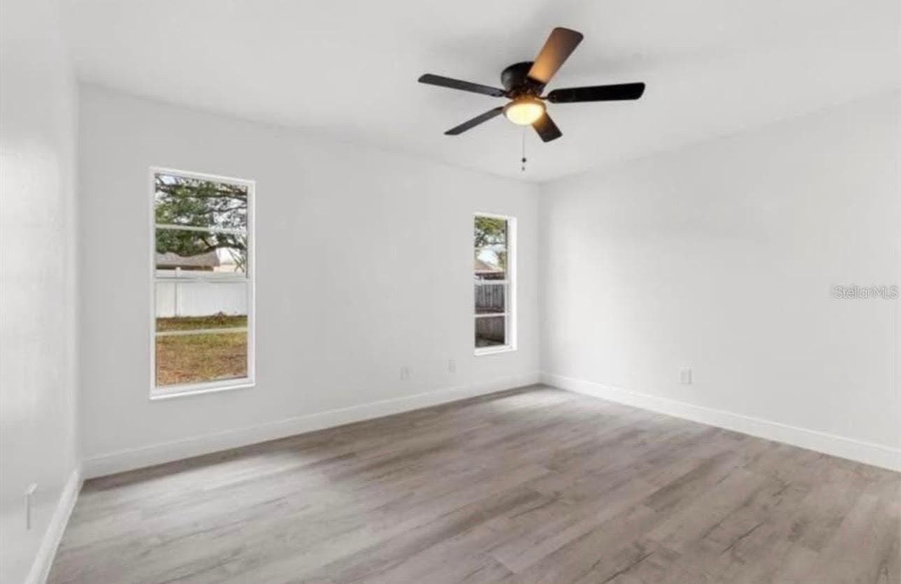Single Family Residence at 14915 GENTILLY PL, TAMPA, photo 4 of 22