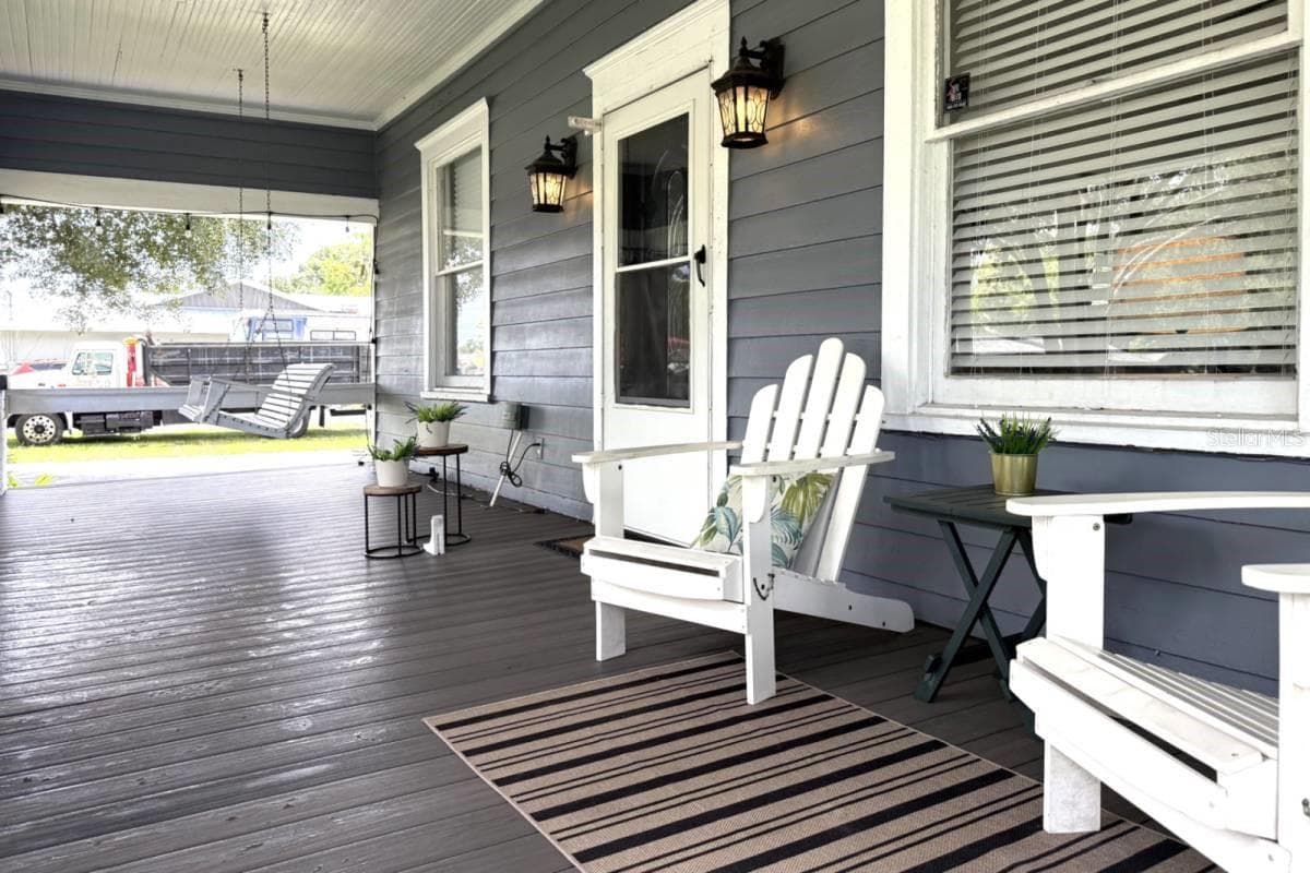 Single Family Residence at 7002 N CAMERON AVE, TAMPA, photo 8 of 44