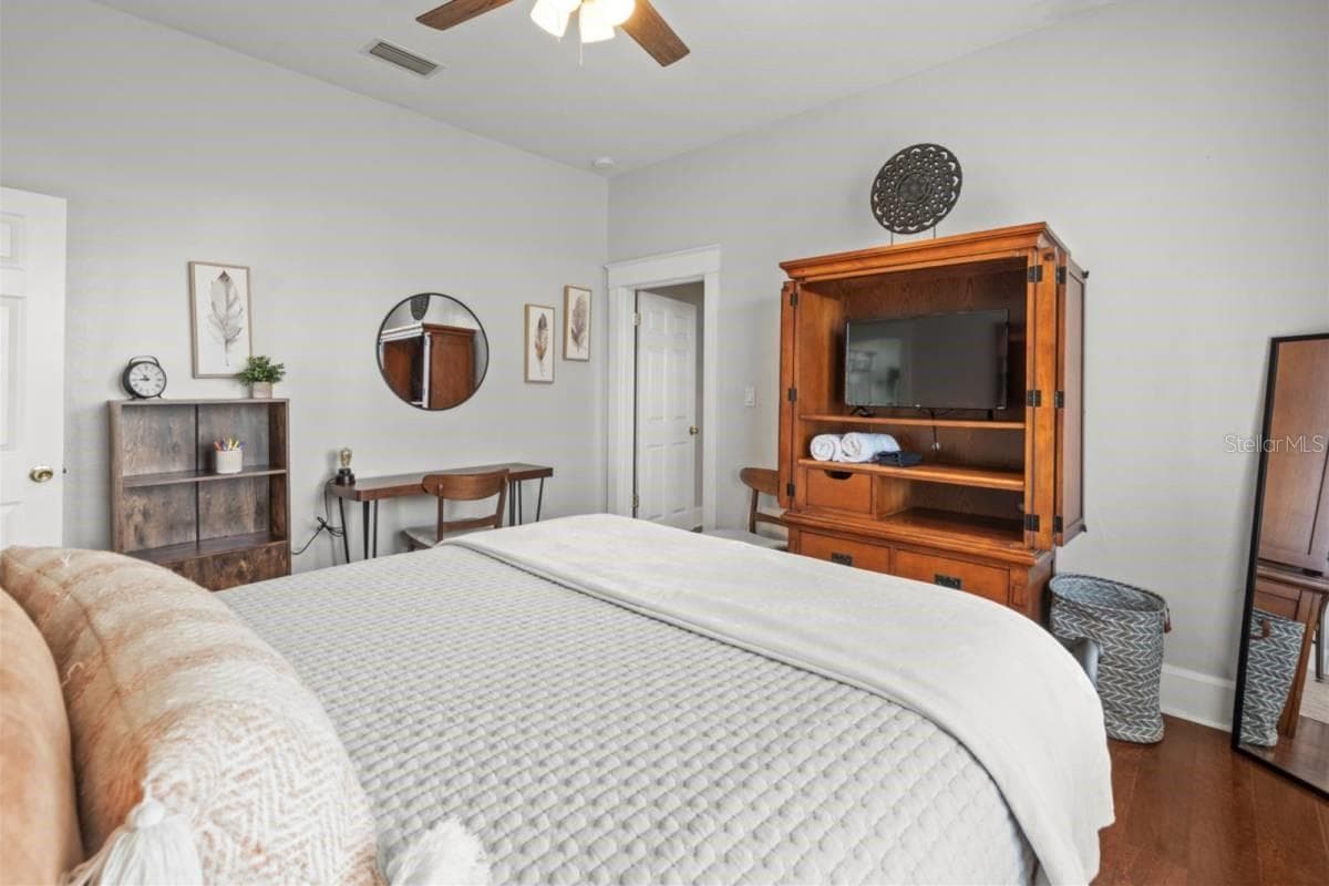 Single Family Residence at 7002 N CAMERON AVE, TAMPA, photo 30 of 44