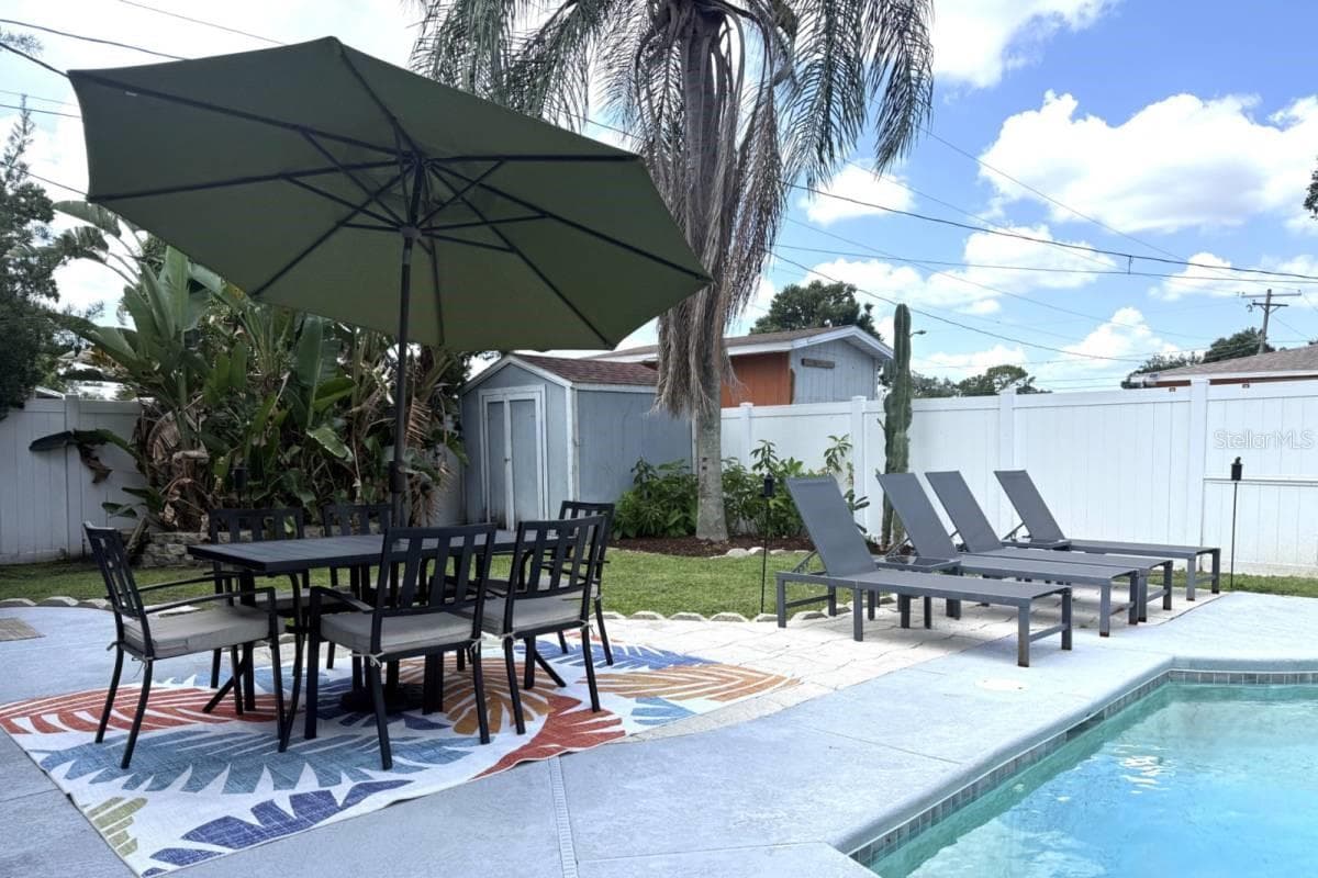 Single Family Residence at 7002 N CAMERON AVE, TAMPA, photo 38 of 44