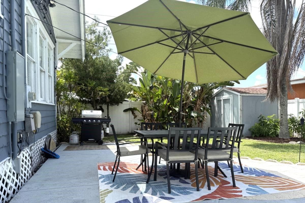 Single Family Residence at 7002 N CAMERON AVE, TAMPA, photo 42 of 44