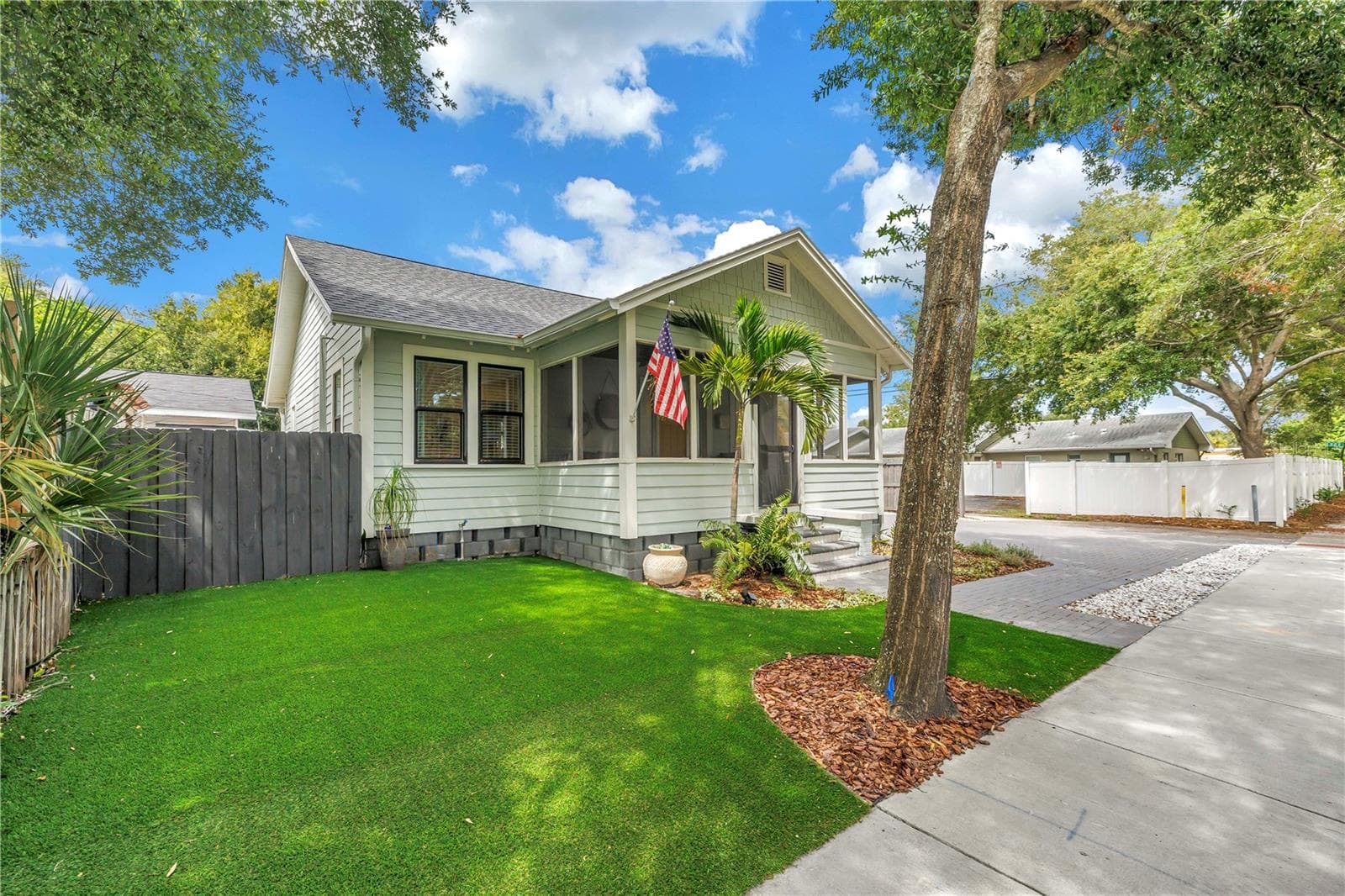 Single Family Residence at 1323 7TH AVE N, ST PETERSBURG, photo 43 of 51