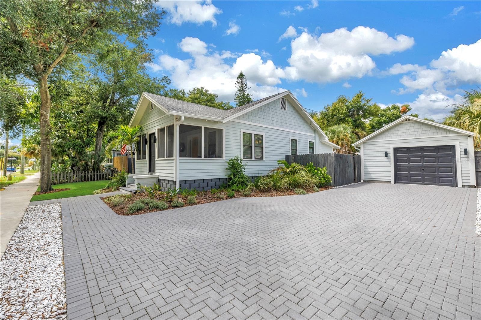 Single Family Residence at 1323 7TH AVE N, ST PETERSBURG, photo 46 of 51