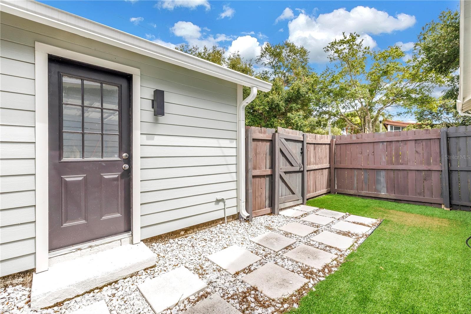 Single Family Residence at 1323 7TH AVE N, ST PETERSBURG, photo 48 of 51
