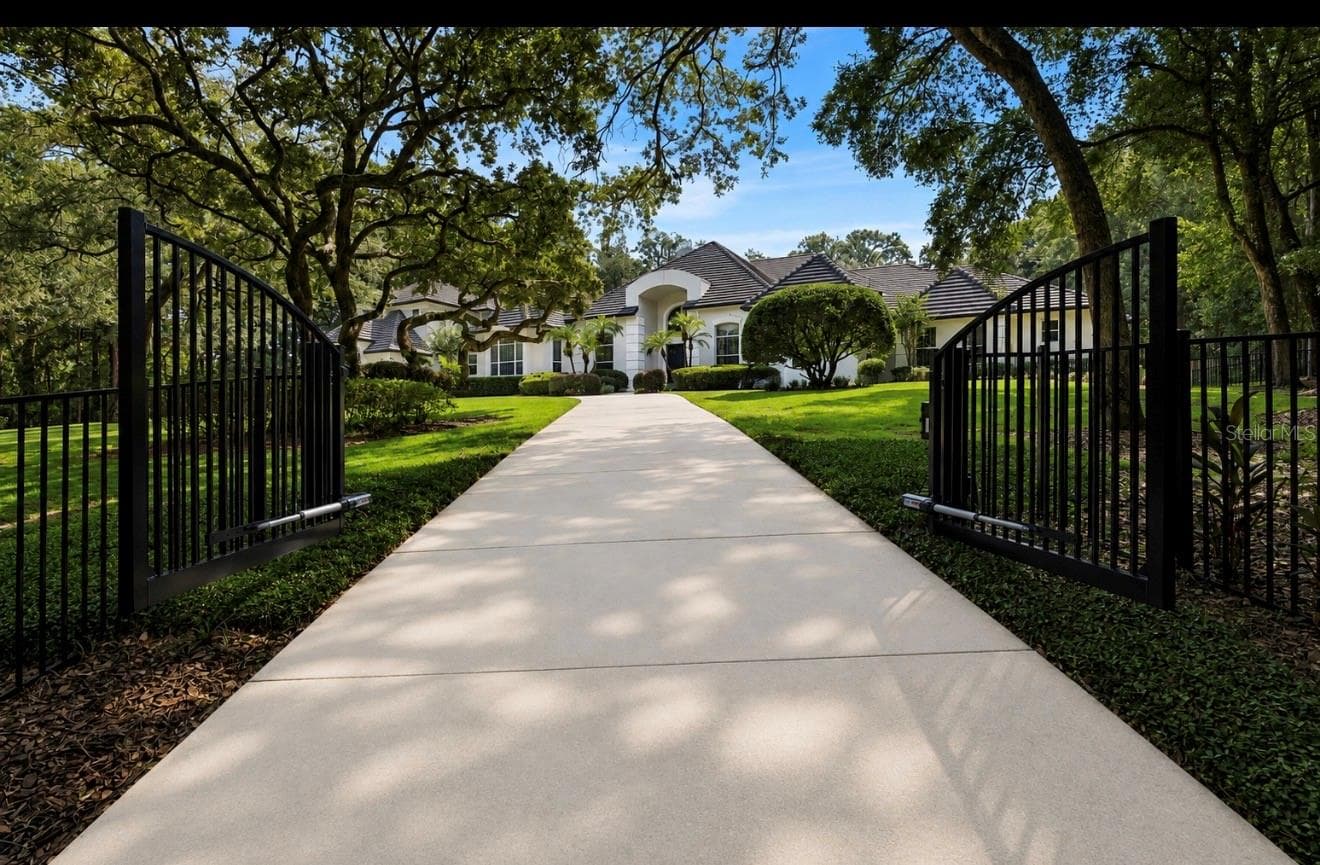 Single Family Residence at 950 SWEETWATER CLUB BLVD, LONGWOOD, photo 2 of 81