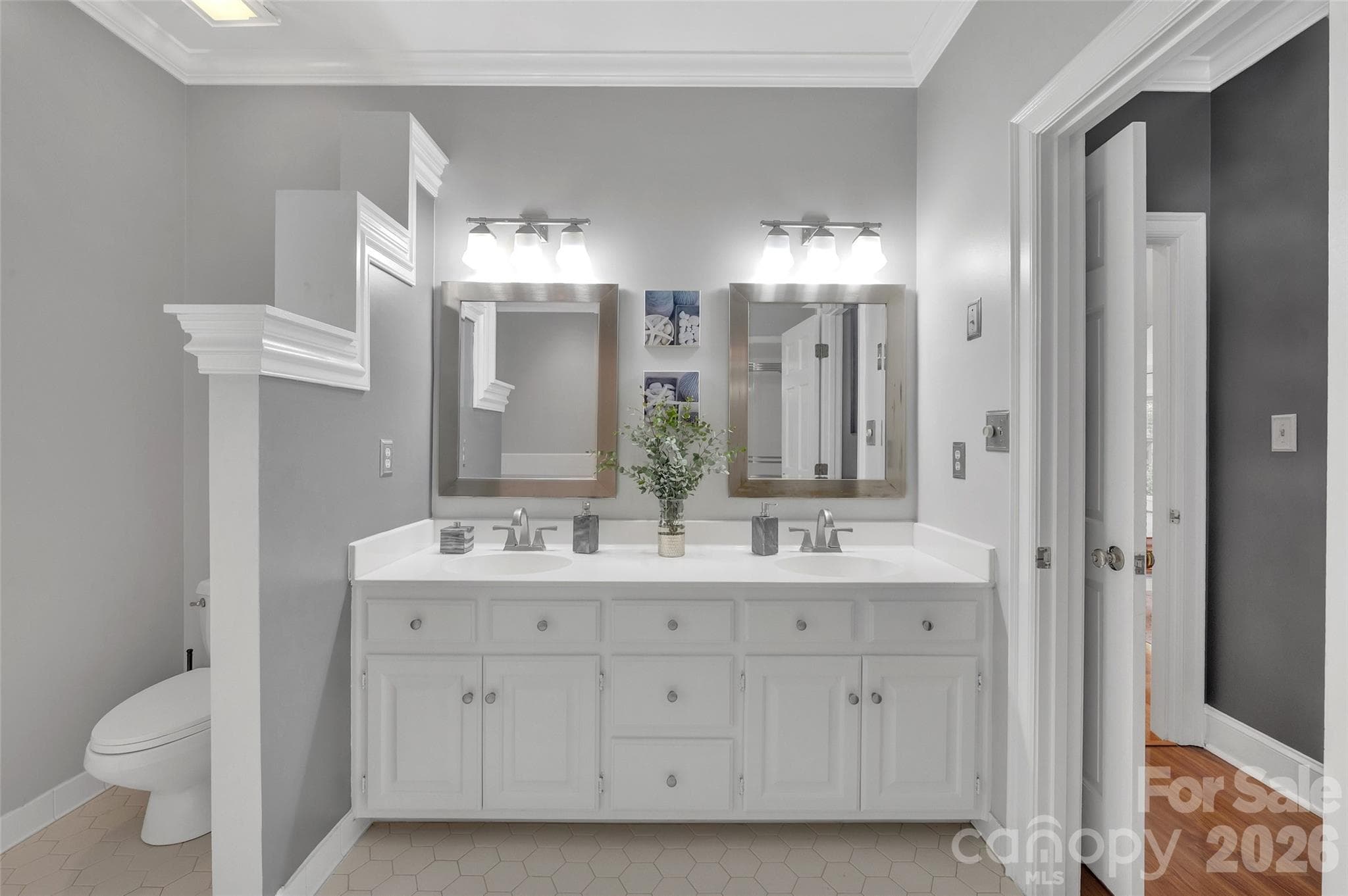Primary bath 1 - 10108 Lampkin Way, Charlotte