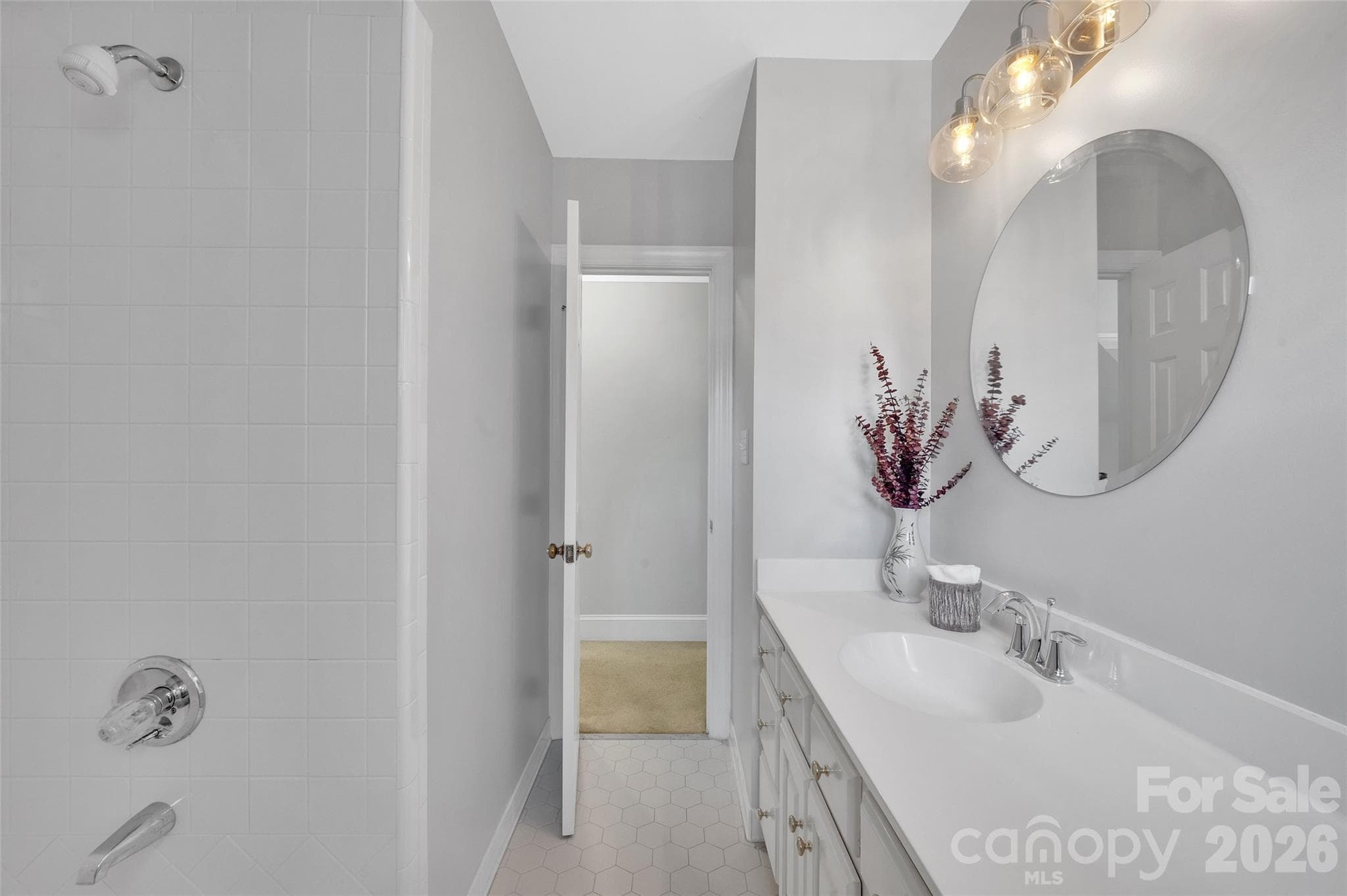 Full bath 2 - 10108 Lampkin Way, Charlotte