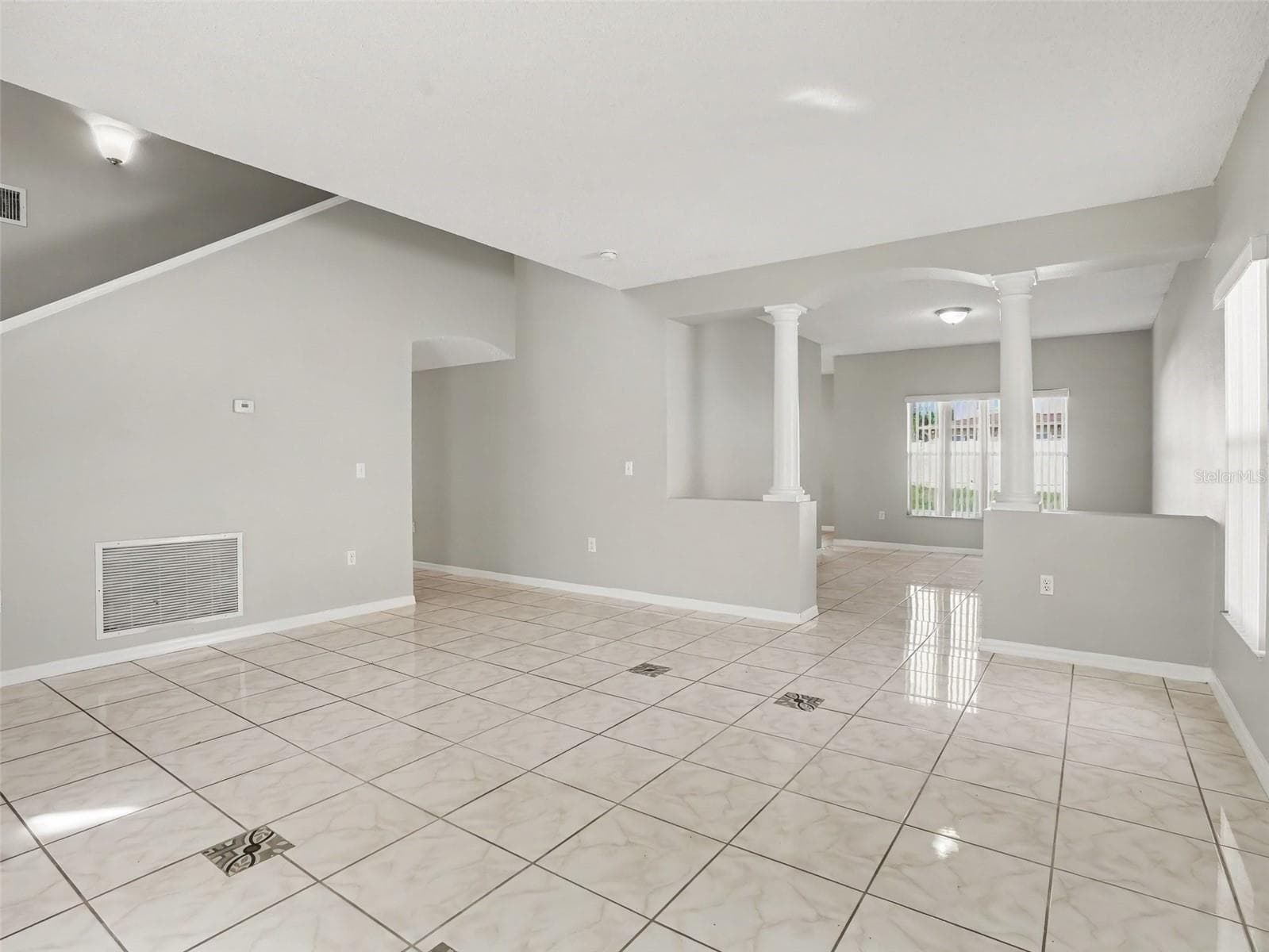 Single Family Residence at 4568 FICUS TREE RD, KISSIMMEE, photo 4 of 31