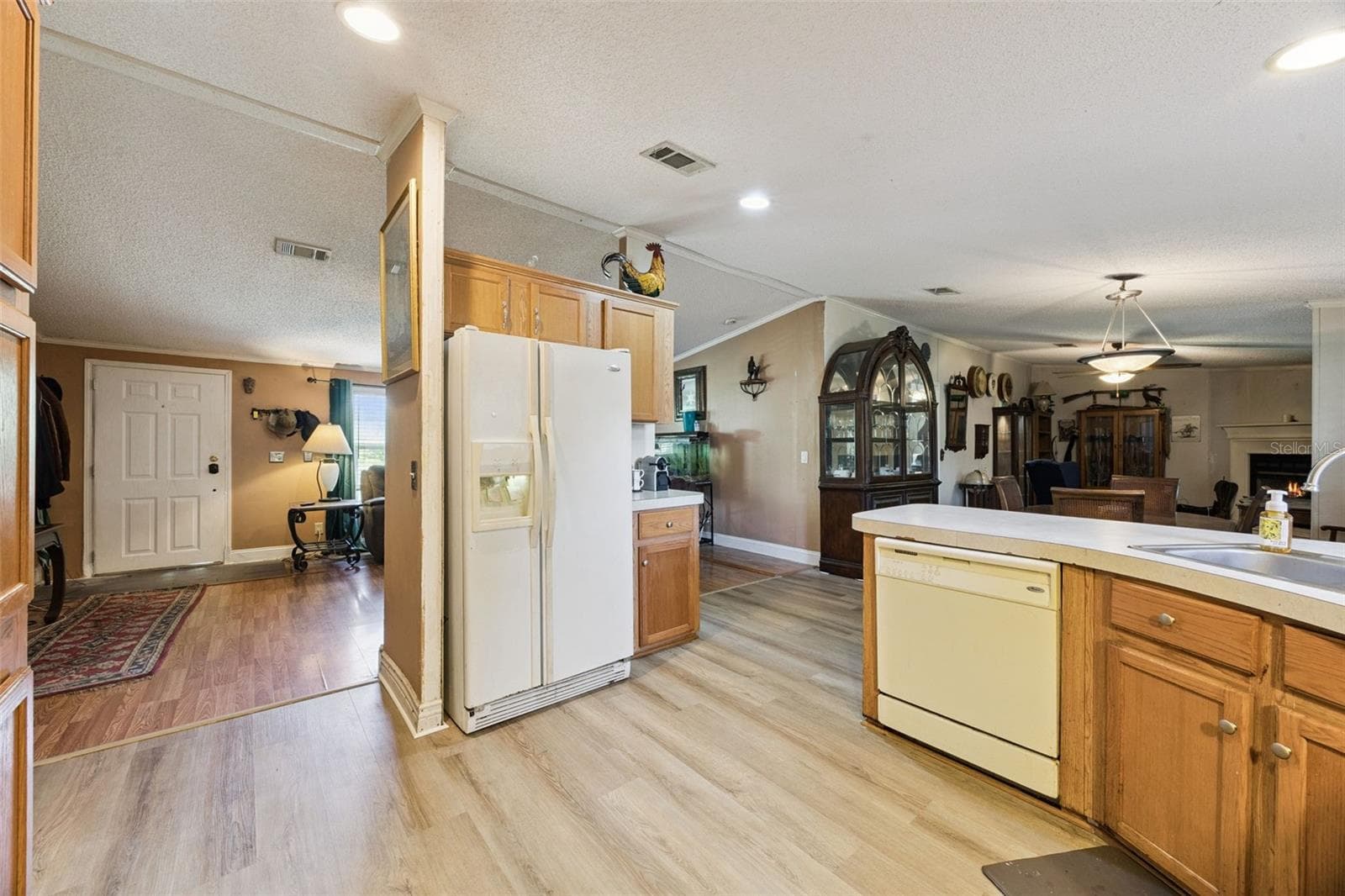 Manufactured Home at 680 WILD ACRES RD, OSTEEN, photo 10 of 46
