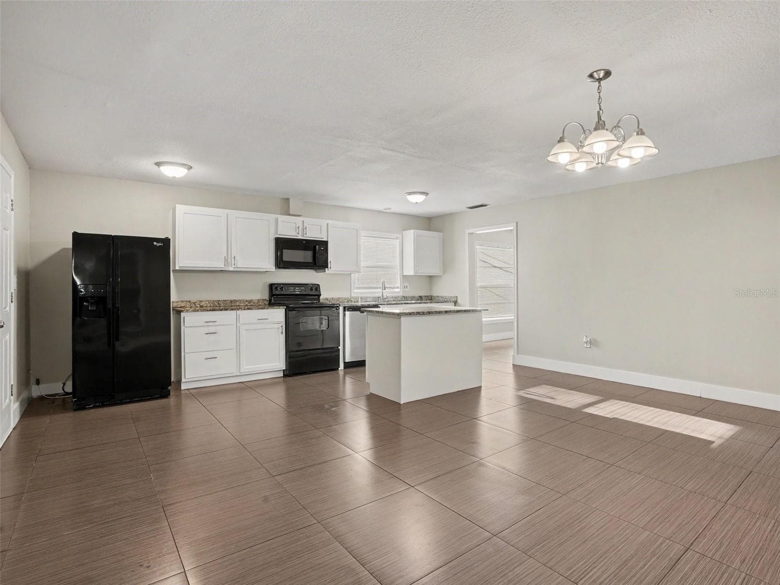 Single Family Residence at 2938 NORTHBROOK LN, LAKELAND, photo 8 of 20