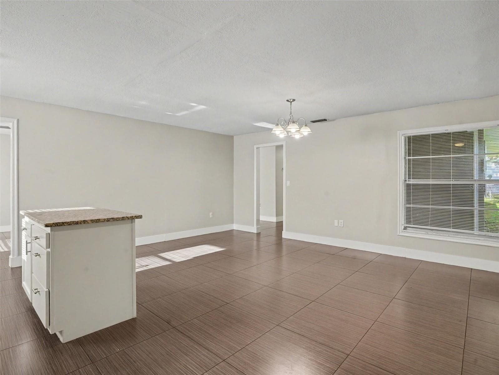 Single Family Residence at 2938 NORTHBROOK LN, LAKELAND, photo 9 of 20