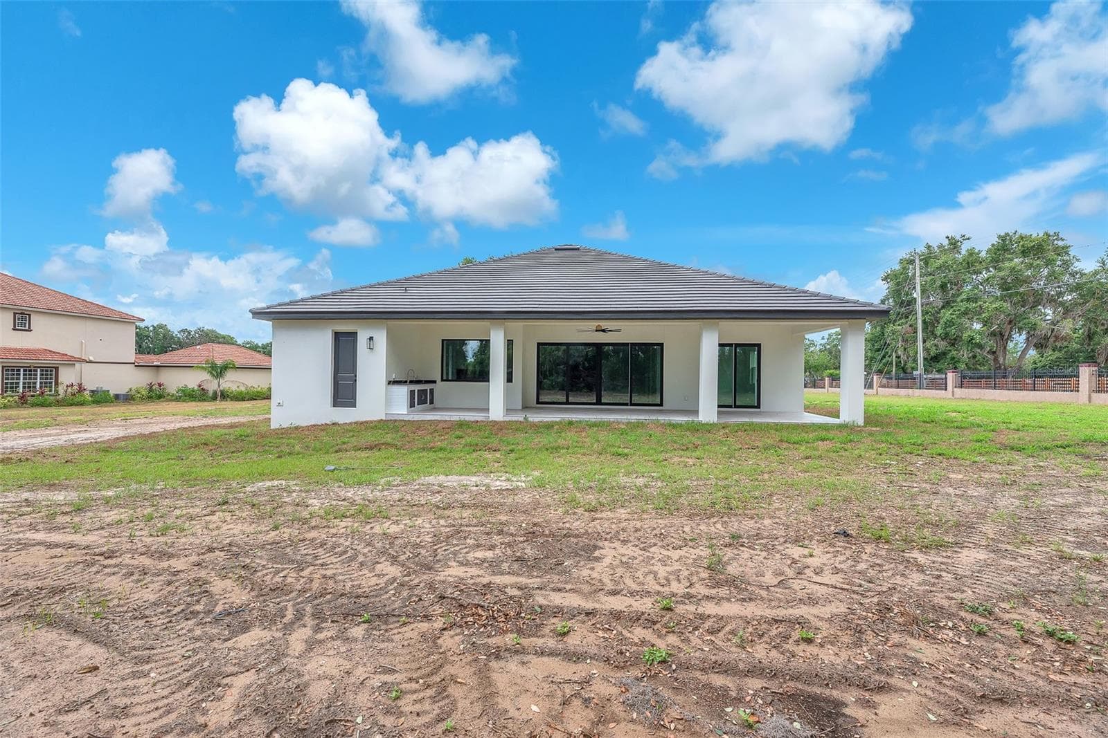 Single Family Residence at 11921 FORT KING HWY, THONOTOSASSA, photo 15 of 77