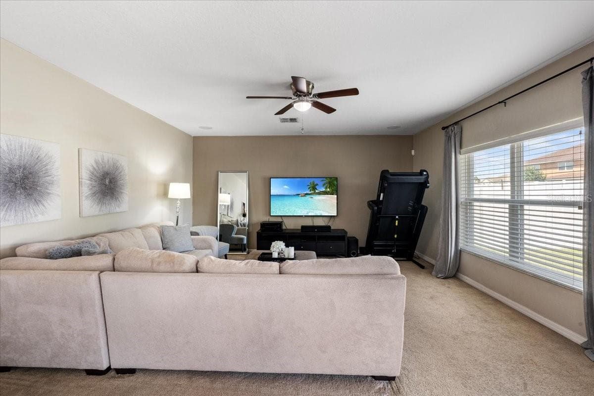 Single Family Residence at 2226 TAYLOR CREEK CT, KISSIMMEE, photo 11 of 41