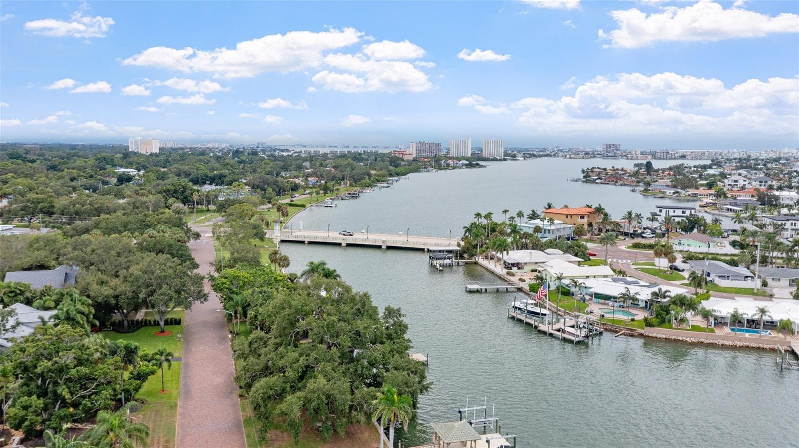 TI Bridge, Neighborhood - JUNGLE COVE, ST PETERSBURG