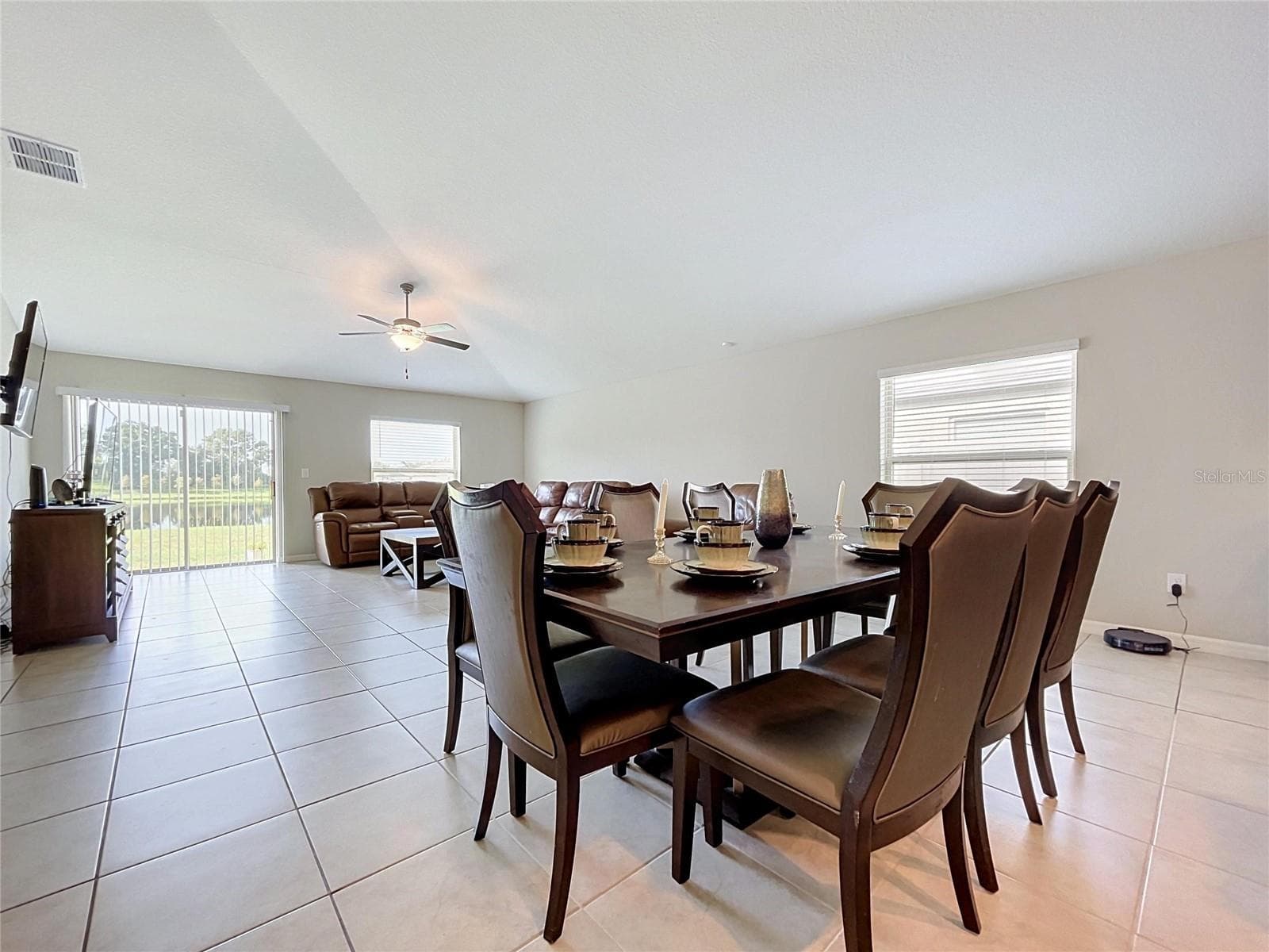 Single Family Residence at 1565 COLDING DR, RUSKIN, photo 9 of 30
