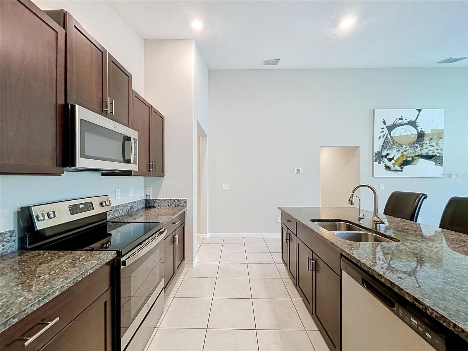 Single Family Residence at 1565 COLDING DR, RUSKIN, photo 11 of 30