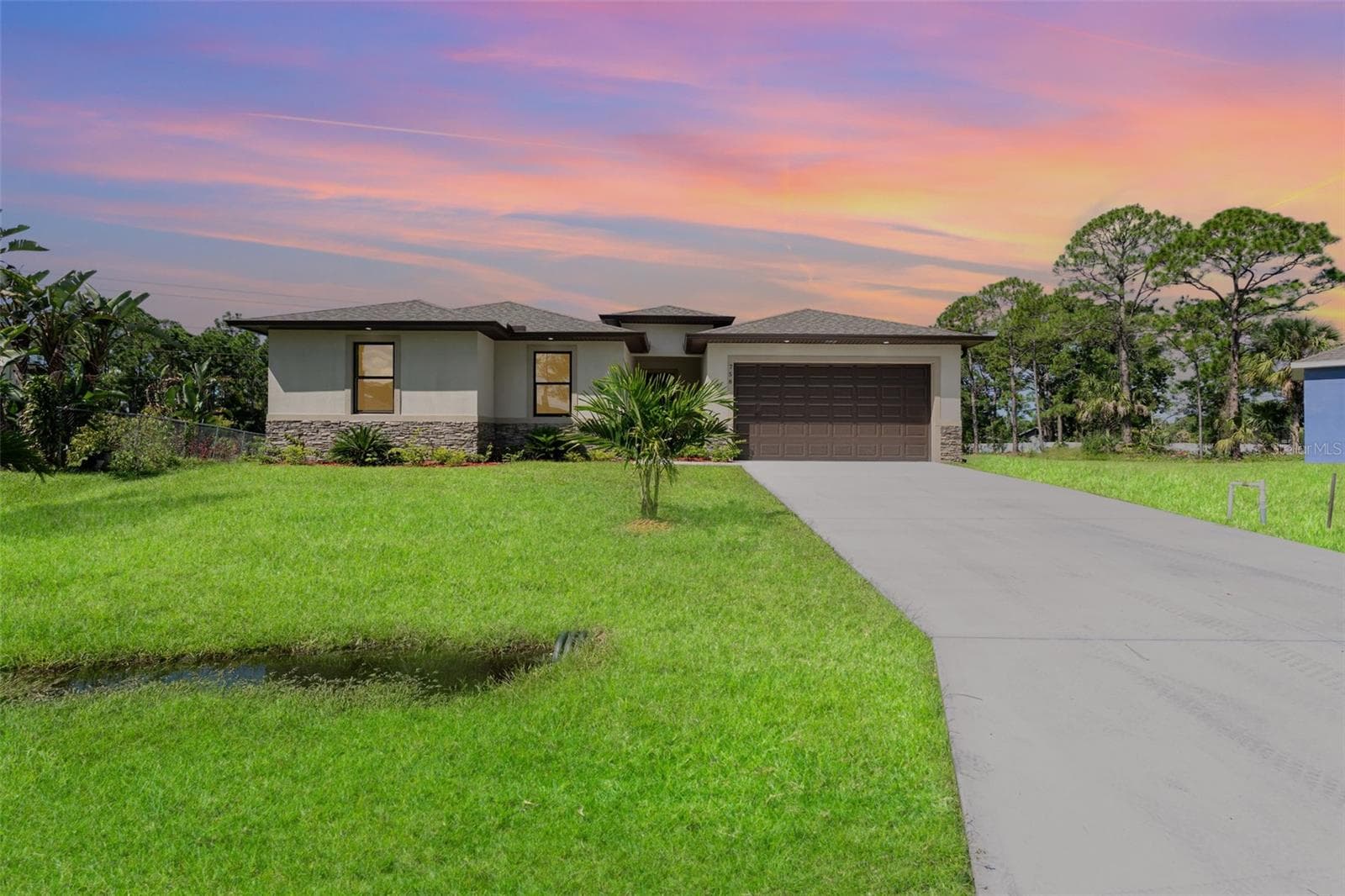 900 LAVA ST SE