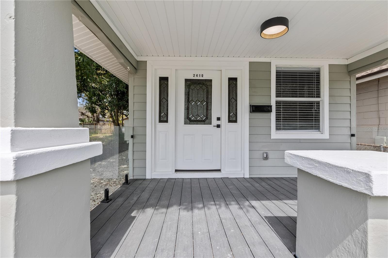 Single Family Residence at 2410 E COLUMBUS DR, TAMPA, photo 7 of 25