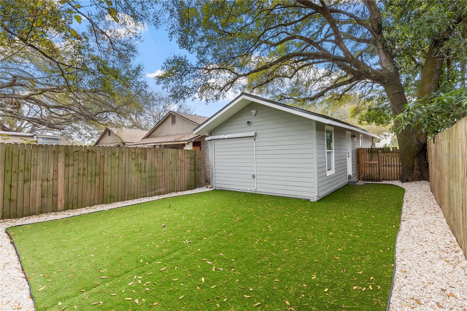 Single Family Residence at 2410 E COLUMBUS DR, TAMPA, photo 11 of 25