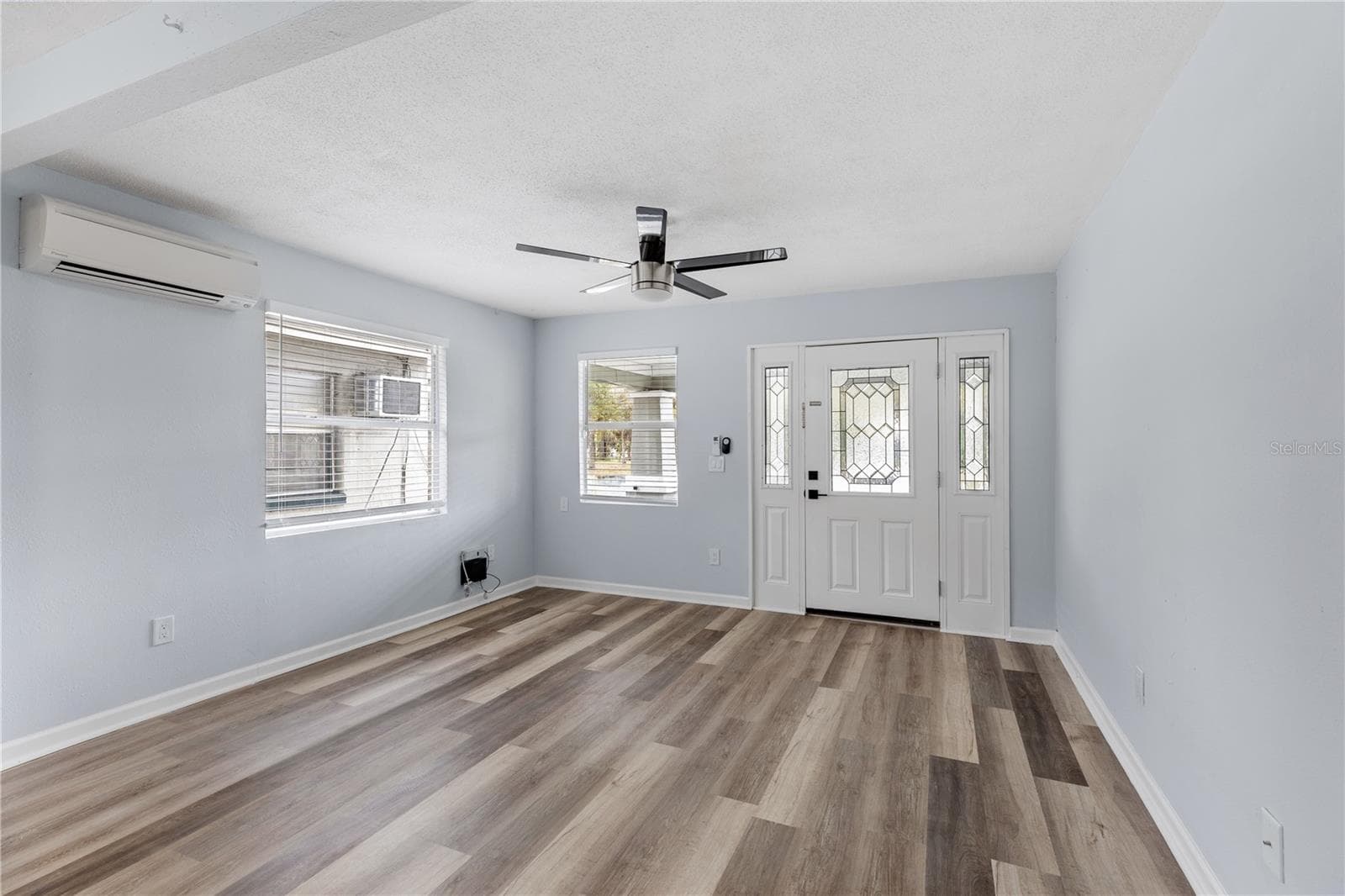 Single Family Residence at 2410 E COLUMBUS DR, TAMPA, photo 20 of 25