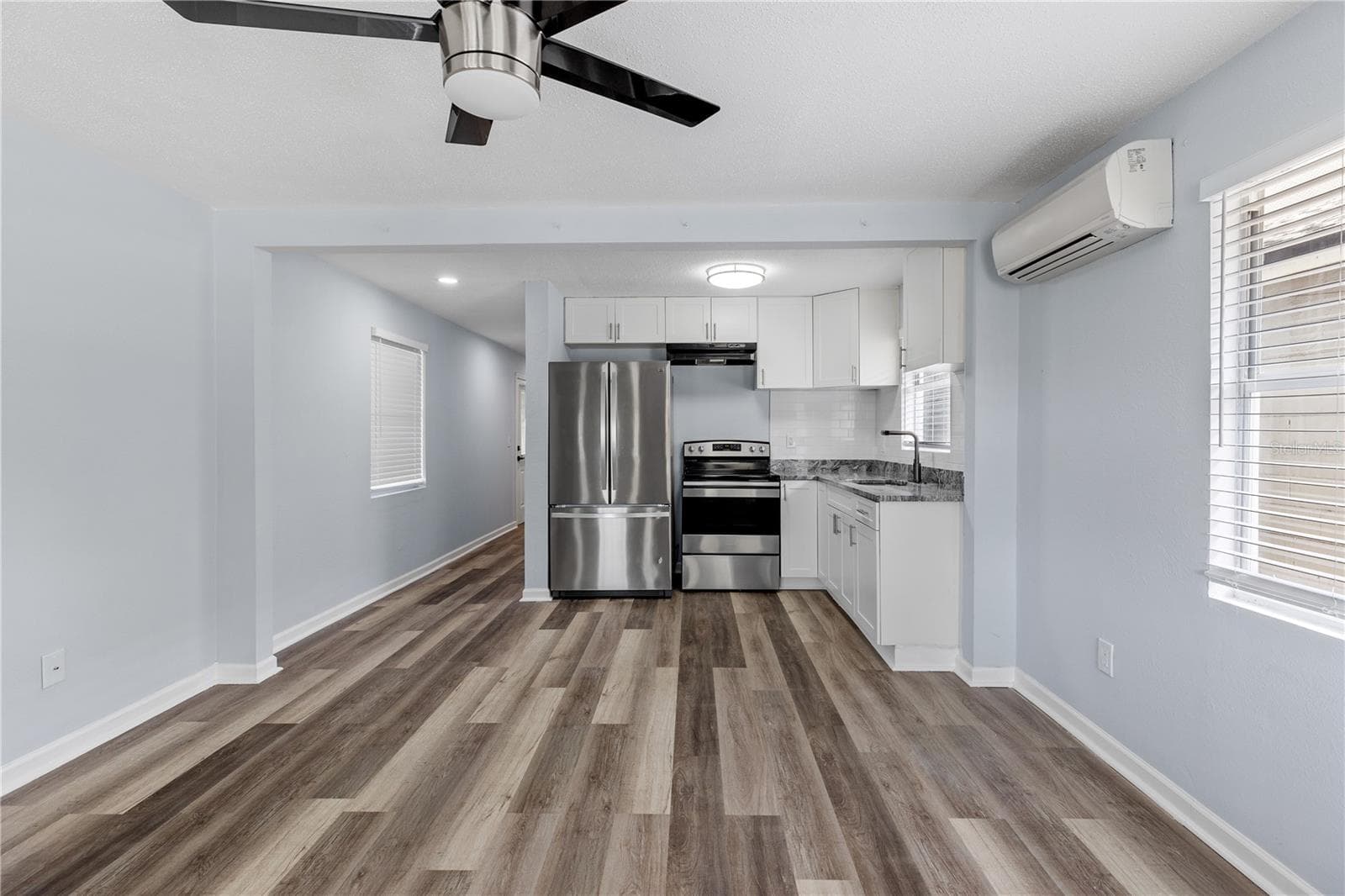 Single Family Residence at 2410 E COLUMBUS DR, TAMPA, photo 21 of 25