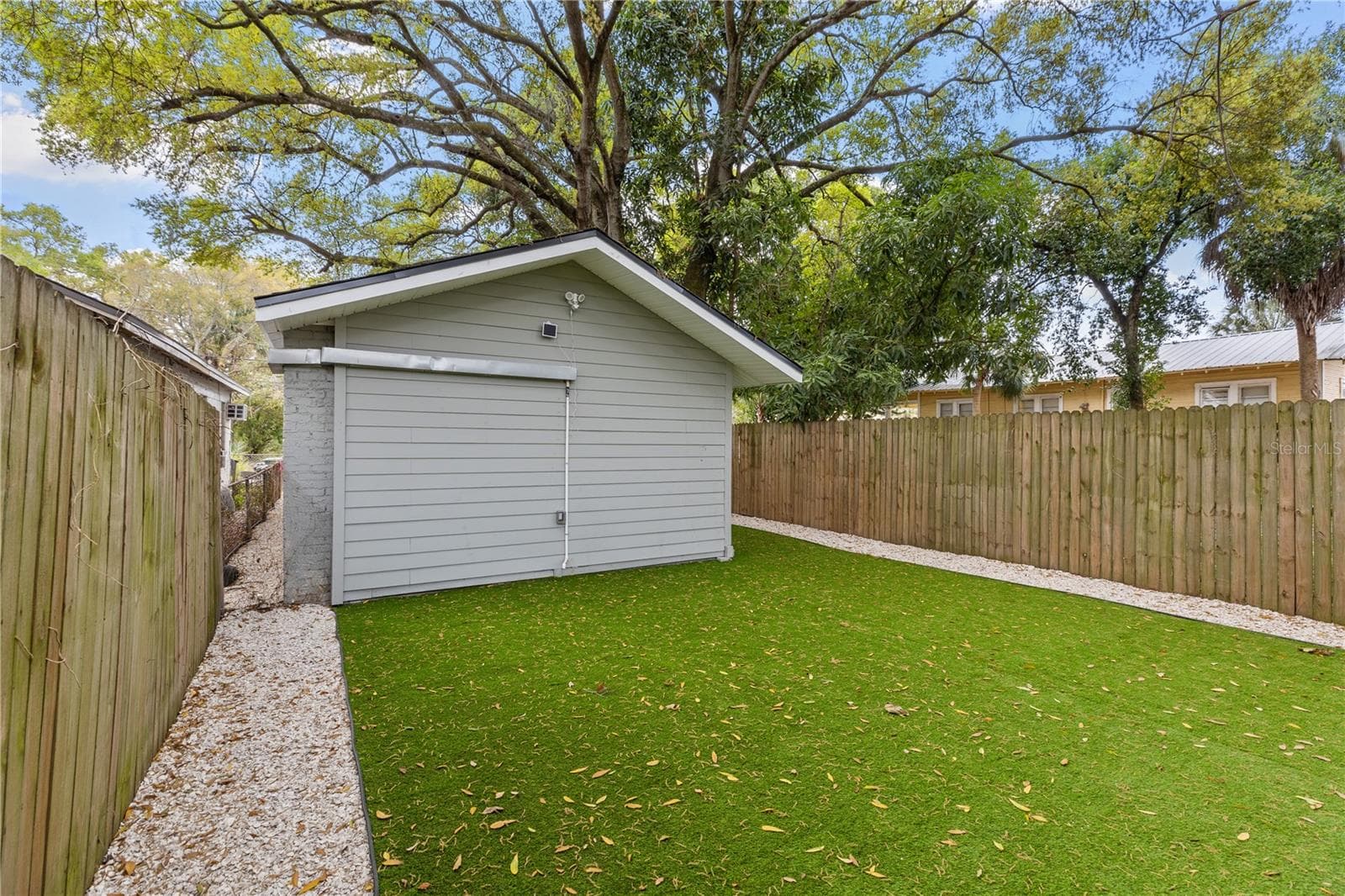 Single Family Residence at 2410 E COLUMBUS DR, TAMPA, photo 24 of 25