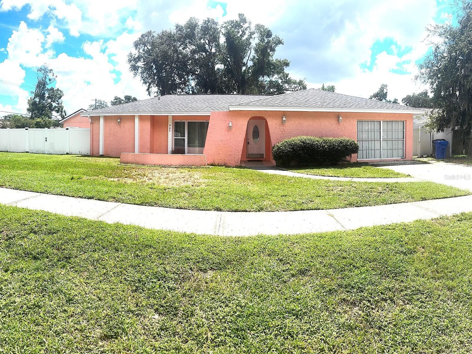 902 SAMY DR